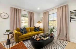 Richmond Heartthrob: A Stylish River City Retreat! - Image 2