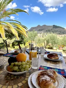 Villa Capperi – 5BR Retreat, Pizza Oven & Views - Image 5