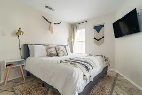 Downtown Gem | Lone Star Bungalow @ Beer Ranch - Image 3