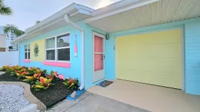 Sunny Beach Bungalow! - Image 3