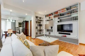 Exclusive Apartment in Eur Lake - Image 2