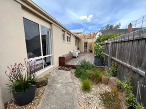 Central Hideaway - Image 3