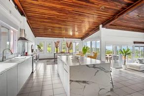 Luxury Villa: Pool/ Tennis/Pickleball court / A/C - Image 2