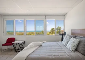 Luxury Villa: Pool/ Tennis/Pickleball court / A/C - Image 3