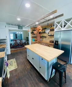 Hackberry House - Image 2