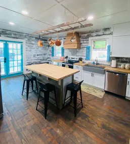Hackberry House - Image 4