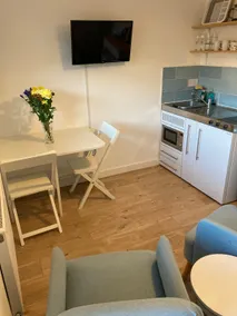 1 bedroom accommodation in Stratford-upon-Avon - Image 2