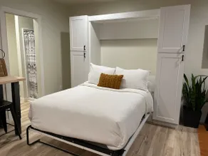 Brand New Studio Apartment! - Image 4