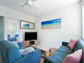 Shoal Bay Getaway - Image 3