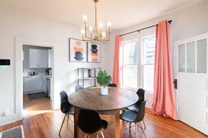 * 5 min walk to Downtown/Victorian House* - Image 4