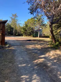 Albion Artist Studio: Cozy Guesthouse Getaway - Image 4
