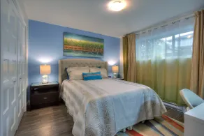 Private Apt 15 min to Montreal · Free Parking - Image 3
