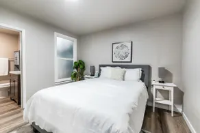 New Remodeled Private 1BR Downtown - 4 - Image 2