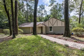 Gator Ranch House 1.5 Miles From Stadium - Clean! - Image 2