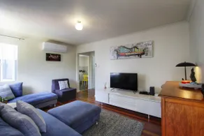 Unit 2, Mountjoy Terrace Manly - Image 3