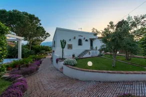 Prestigious Villa in Taormina with a pool and jacuzzi - Image 3