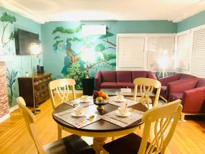 Comfortable art house 2b1b near rose bowl - Image 4