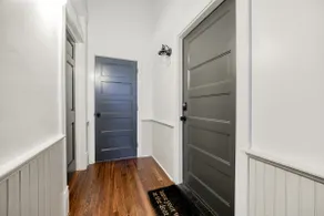 The Baxter 1 brm Luxury Downtown Jefferson Condo - Image 2