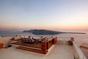 Oia Mansion - Image 4