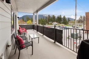 Modern Glacier Getaway - 2 bed/2 bath - Image 4