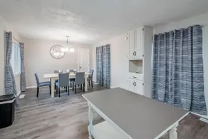 Cheerful 3 bedroom home, updated, fenced yard - Image 3