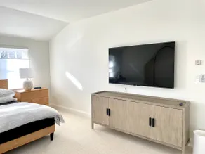 Sparkling new guesthouse 5 min from downtown - Image 4