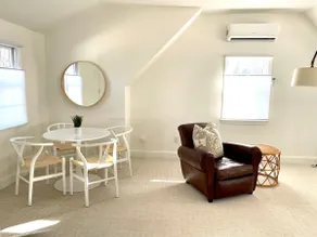 Sparkling new guesthouse 5 min from downtown - Image 2