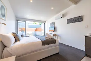 Studio Apartment - 5 Minutes to Hobart CBD - Free Parking - Free WIFI - Image 3