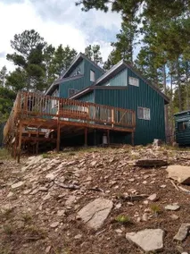 Large Mountain Cabin with Creature Comforts - Image 3