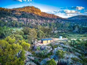 Wambal Cabin - luxury in the wilderness - Image 2