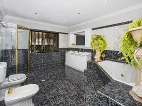 White Castle - cheerful 4 bedrooms holiday house - Image 4