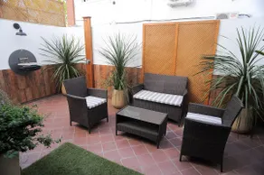 Lovely apartment with a patio, a few meters from the train - Image 3