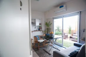 Lovely apartment with a patio, a few meters from the train - Image 2