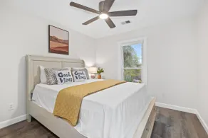 Cozy Ranch House near Towne Lake w King Bed & More - Image 3