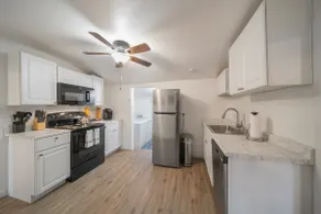 Cottage on 4th Street - Image 5