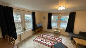 Peebles Cardona Cozy 2 x bedroom Apartment - Image 3