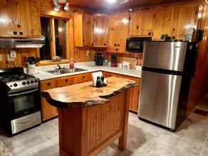 Cozy Cottage in the Great North Woods - Image 5