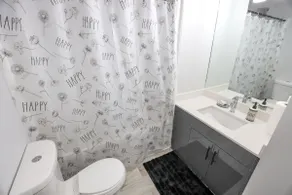 Very Spacious, centrally located, 5 BR to enjoy - Image 3
