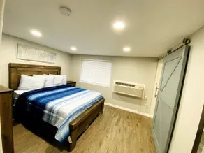 Cozy Lake View Experience - Image 5