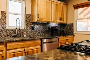 Goose Creek Cabin- A Peaceful rustic retreat! - Image 3