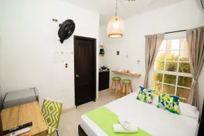 Tropical Studio in the Heart of the City - Image 2