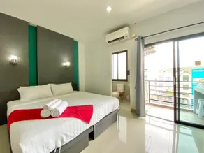 Chalong -Stunning Studio Condo| Kitchen - WIFI - Image 3
