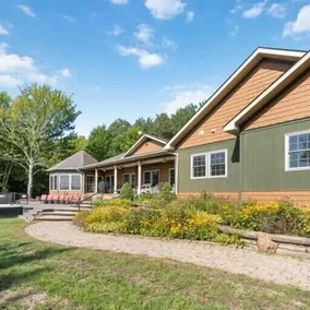 Cozy cottage home close to nature includes game room, fitness equip, & Hot Tub. - Image 3