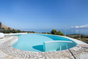 Sea View Villa whit Pool - Image 2