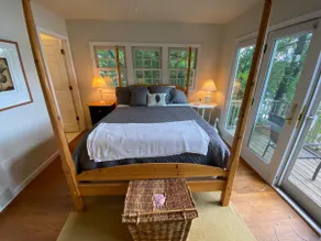 Cozy 3 bedroom lakefront cottage, close to skiing - Image 2