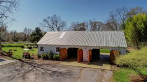 GreekRevival 8br/6b w/ Kit-35 Min to U of Alabama! - Image 5