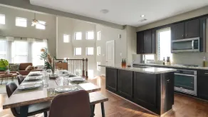 Cozy Boho Retreat | King Bed | 4 BR | Midtown - Image 4