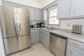 Great Value 3BR 2.5BA Game Rm Free Park, Safe Area - Image 2