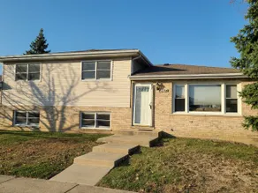 Great Value 3BR 2.5BA Game Rm Free Park, Safe Area - Image 5