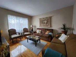 Cheerful two-bedroom apartment with free parking - Image 3